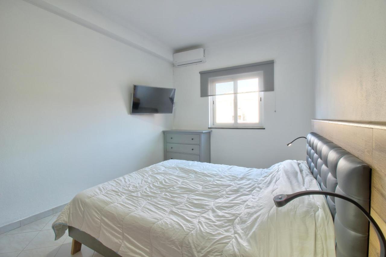 Amadeus Villa 蒙卡拉帕乔 外观 照片